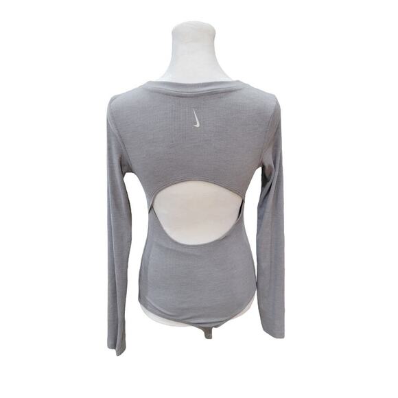 Nike Women's Dri Fit Yoga Luxe Infinalon Open Back Thong‎ Bodysuit Size XS Grey - Picture 10 of 15